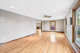 98 Musquash Rd, Hudson, NH 03051 - Photo 17