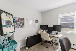 13 Clinton St, Concord, NH 03301 - Photo 35
