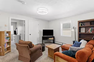 13 Clinton St, Concord, NH 03301 - Photo 33