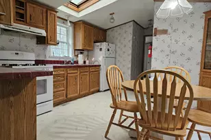 413 Pettyboro Rd, Lyman, NH 03585 - Photo 13