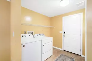 129 Cambridge Rd, Bedford, NH 03110 - Photo 19