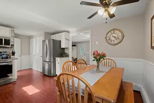 151 Rockingham Rd, Derry, NH 03038 - Photo 9