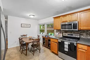 23 Pineridge St, Goffstown, NH 03045 - Photo 7