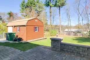 10 Cambridge Rd, Nashua, NH 03062 - Photo 21