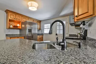 42 Dublin Ave, Nashua, NH 03063 - Photo 15