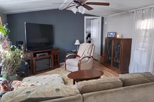 8 Cheryl Dr, Concord, NH 03303 - Photo 5