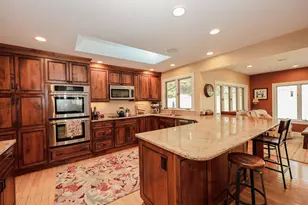 2605 Elm St, Manchester, NH 03104 - Photo 7