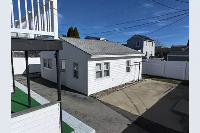 8 Nashua Street, Seabrook, NH 03874 - Photo 3