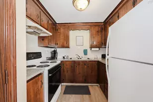 8 Nashua St, Seabrook, NH 03874 - Photo 5