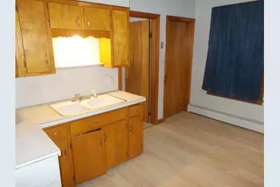 518 Burgess Street, Berlin, NH 03570 - Photo 5