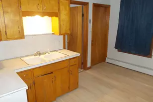 518 Burgess St, Berlin, NH 03570 - Photo 5