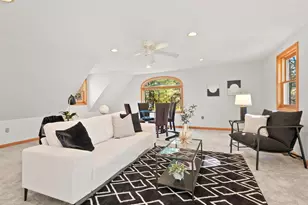 25 Fletcher Dr, Pelham, NH 03076 - Photo 5