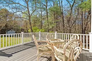 25 Fletcher Dr, Pelham, NH 03076 - Photo 3
