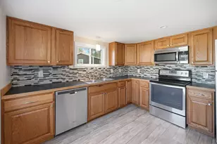 31 Page Rd, Litchfield, NH 03052 - Photo 9