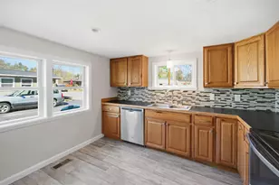 31 Page Rd, Litchfield, NH 03052 - Photo 11