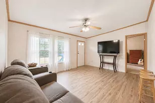 90 Monteiro Dr, Hinsdale, NH 03451 - Photo 7