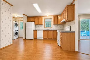 90 Monteiro Dr, Hinsdale, NH 03451 - Photo 3