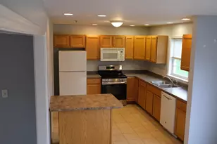 2 Windsor Ln, Brentwood, NH 03833 - Photo 5