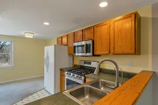 422 Ledgeview Dr, Rochester, NH 03867 - Photo 7