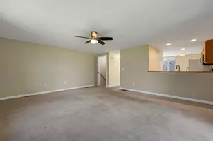 422 Ledgeview Dr, Rochester, NH 03867 - Photo 5
