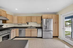 338 N Main St, Salem, NH 03079 - Photo 13