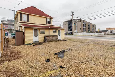 26 B Street, Hampton, NH 03842 - Photo 13