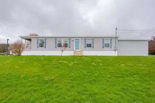 31 Meredith Dr, Hampstead, NH 03841 - Photo 1