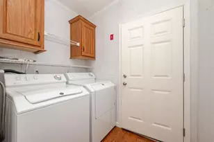 31 Meredith Dr, Hampstead, NH 03841 - Photo 5