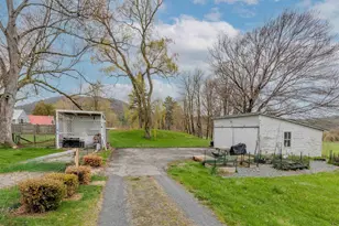 6 Cromwell Dr, Haverhill, NH 03785 - Photo 5