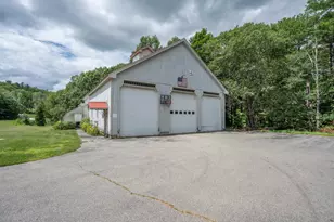 25 Oak Hill Dr, Loudon, NH 03307 - Photo 3