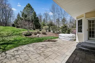 32 White Pine Ln, Manchester, NH 03102 - Photo 37