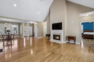 32 White Pine Ln, Manchester, NH 03102 - Photo 7