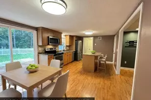19 Deerwood Dr, Amherst, NH 03031 - Photo 11