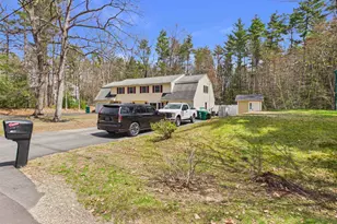 19 Deerwood Dr, Amherst, NH 03031 - Photo 3
