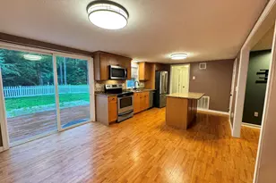 19 Deerwood Dr, Amherst, NH 03031 - Photo 39