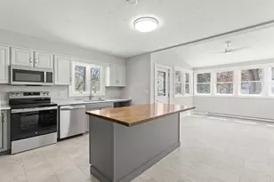 40 Pembroke Rd, Concord, NH 03301 - Photo 9