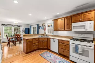 9 Roseberry Ln, Kittery, ME 03904 - Photo 15