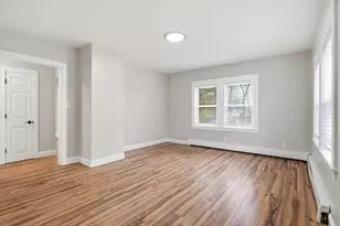 293 Lawrence Rd, Salem, NH 03079 - Photo 7