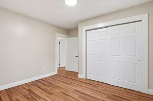 293 Lawrence Rd, Salem, NH 03079 - Photo 19