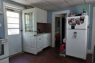 36 Elm St, Derry, NH 03038 - Photo 21