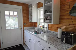 10 Randall St, Springfield, VT 05156 - Photo 13