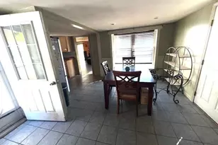 110 Millville Cir, Salem, NH 03079 - Photo 7