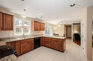 26 Preserve Dr, Nashua, NH 03064 - Photo 11