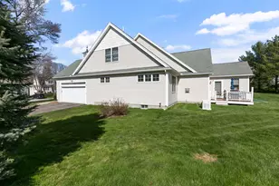 8 Crockett&apos S Way, Stratham, NH 03885 - Photo 29