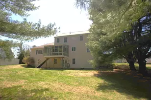 4 Shannon Dr, Stratham, NH 03885 - Photo 7