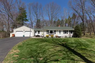 8 Laurel Ln, Stratham, NH 03885 - Photo 1