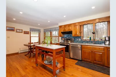 8 Laurel Lane, Stratham, NH 03885 - Photo 5