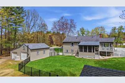 26 Mayflower Drive, Litchfield, NH 03052 - Photo 9