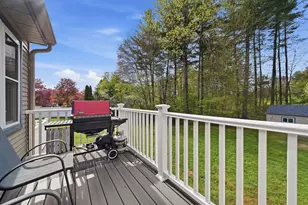 26 Mayflower Dr, Litchfield, NH 03052 - Photo 13