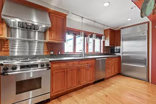 171 Gates St, Portsmouth, NH 03801 - Photo 27